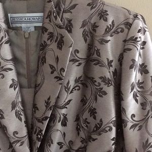 Jessica Howard 2 piece formal outfit